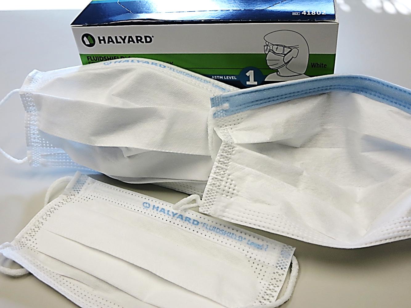 41802 Halyard® Fluidshield® ASTM Level 1 Fog-Free Pleated Procedure Masks w/ So-Soft Technology